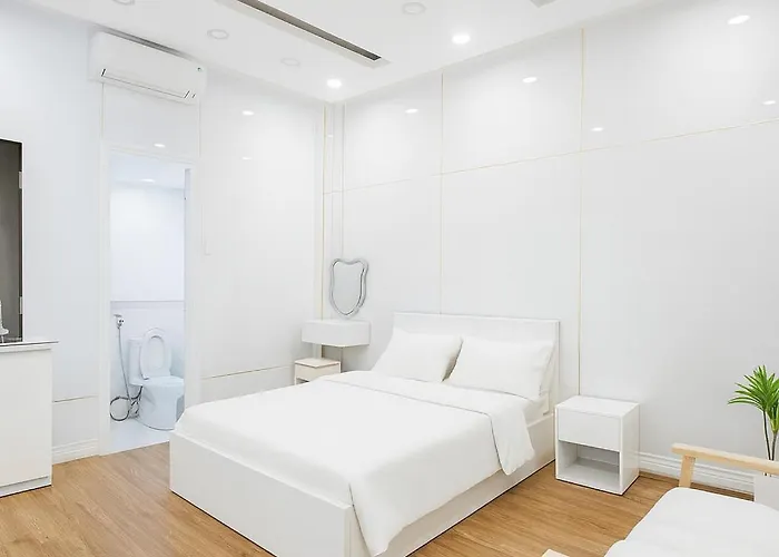 H2T Hotel VanHanhSmall